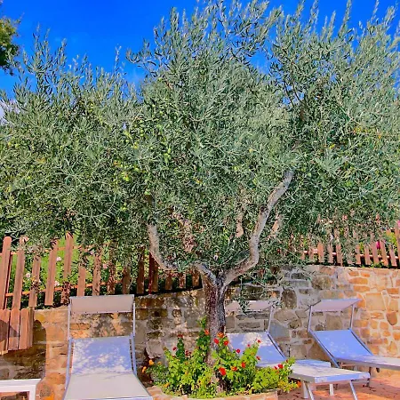Charming Tradition Farmhouse In Umbria Holiday home Valfabbrica